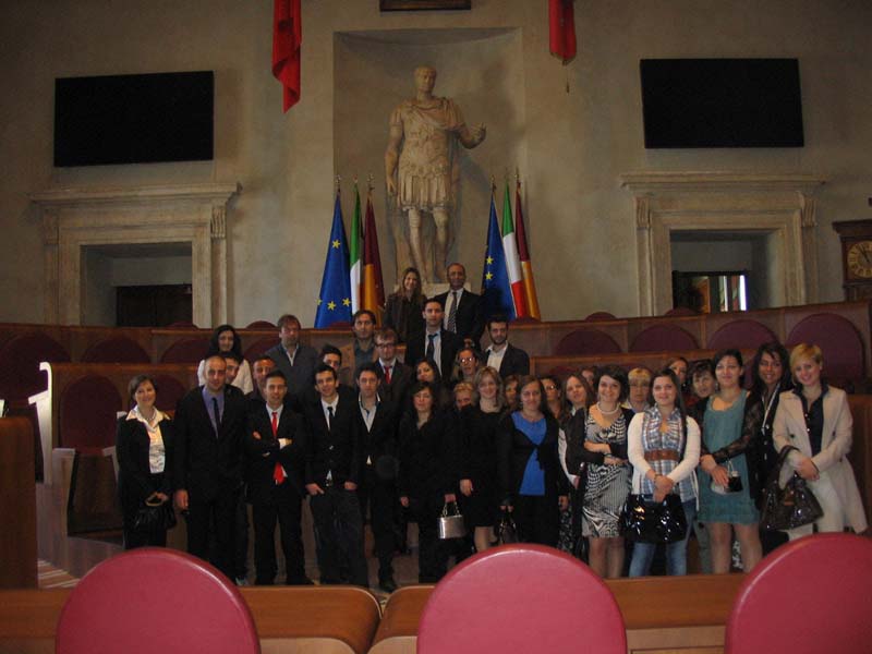 La bella utopia presnetazione sala del carroccio 30 Marzo 2012