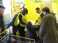 raccolta alimentare solidariet&agrave; 2010