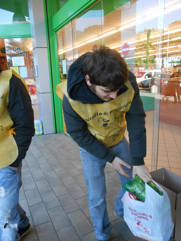 Raccolta Alimentare 2013 - liberacivitas.it