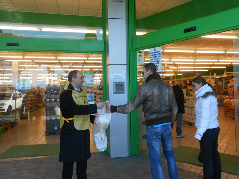 Raccolta Alimentare 2013 - liberacivitas.it